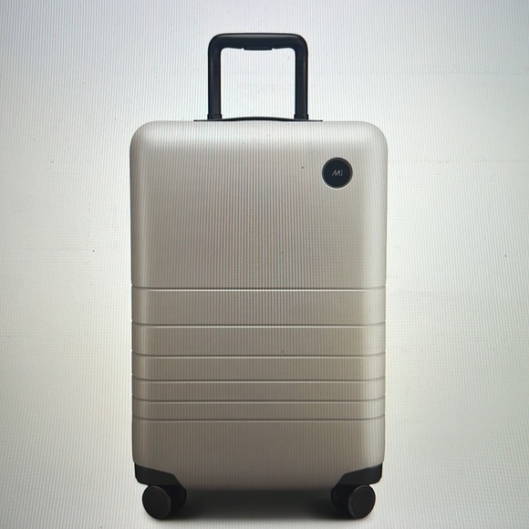 Monos Carry-On Plus - Picture 2 of 8